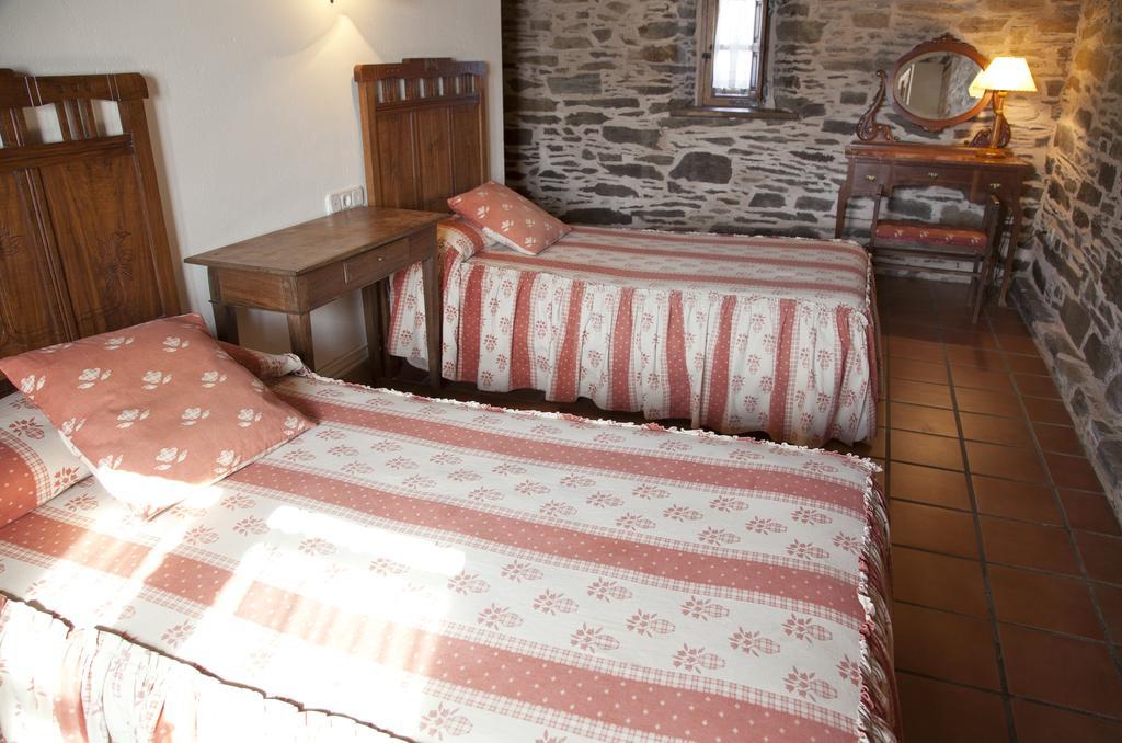 Pazo De Andeade Guest House Ruang foto